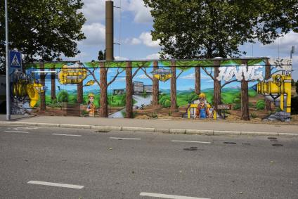 Das Kunstwerk an der Gasstation am Gesundbrunnen ermöglicht buchstäblich einen Blick hinter die Fassade der HNVG.